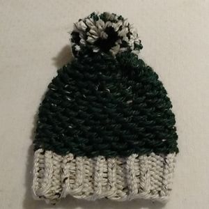 Hand-knit green fishscale hat
